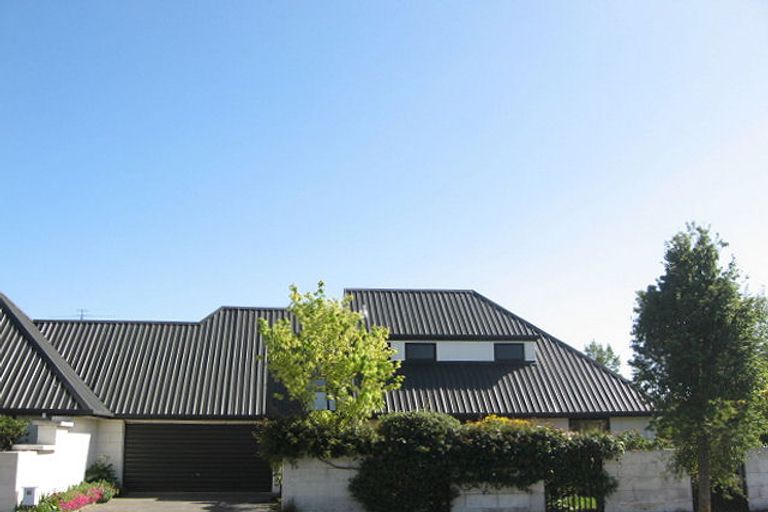 Photo of property in 75 Lowry Avenue, Redwood, Christchurch, 8051