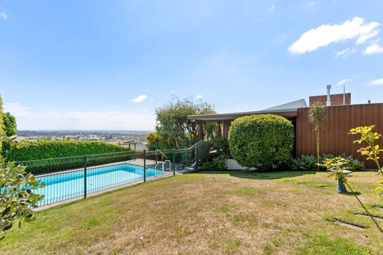 Photo of property in 4 Michael Avenue, Mount Pleasant, Christchurch, 8081