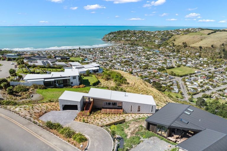 Photo of property in 1 Oxenhope Road, Richmond Hill, Christchurch, 8081