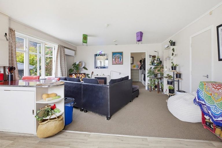 Photo of property in 21 Crawford Road, Kilbirnie, Wellington, 6022