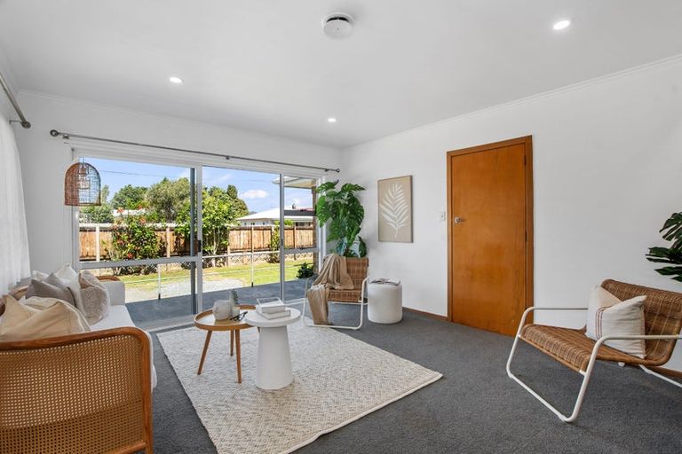 Photo of property in 60 Western Hills Drive, Kensington, Whangarei, 0112