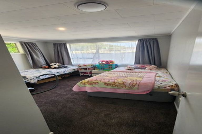 Photo of property in 80c Airlie Road, Plimmerton, Porirua, 5026