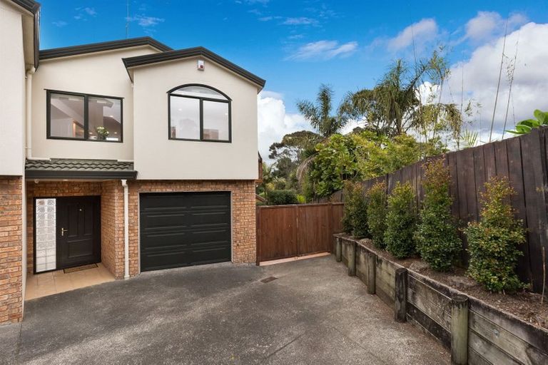 Photo of property in 4/262 Onewa Road, Birkenhead, Auckland, 0626