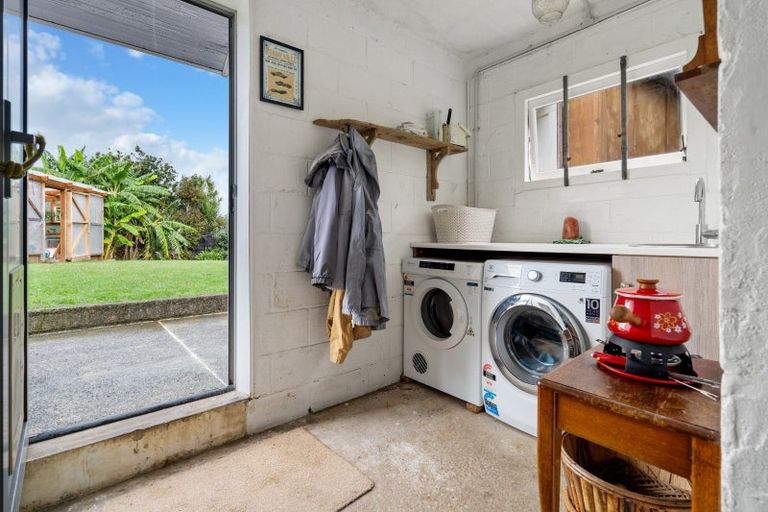 Photo of property in 17 Old Onerahi Road, Onerahi, Whangarei, 0110