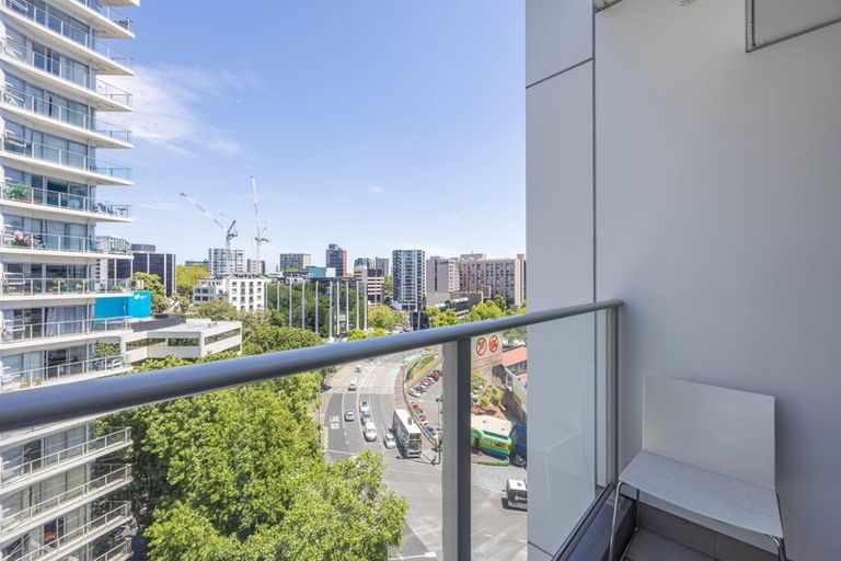 Photo of property in The Volt Apartments, 1025/430 Queen Street, Auckland Central, Auckland, 1010