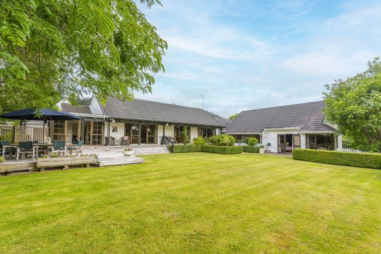 Photo of property in 114 Main Road South, Raumati Beach, Paraparaumu, 5032