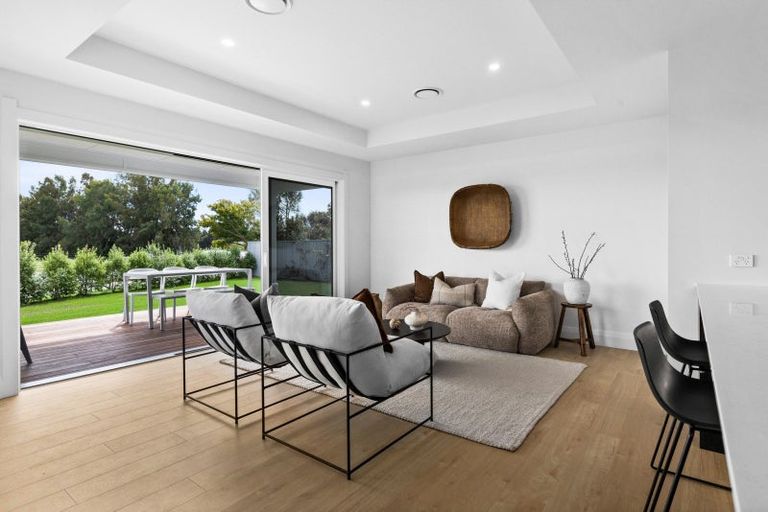 Photo of property in 129 Middle Road, Havelock North, 4130