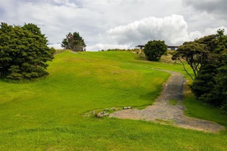 Photo of property in 23 Carters Road, Amberley, 7410