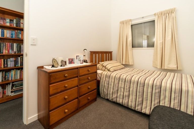 Photo of property in Stadium Garden Flats, 209/107 Thorndon Quay, Pipitea, Wellington, 6011