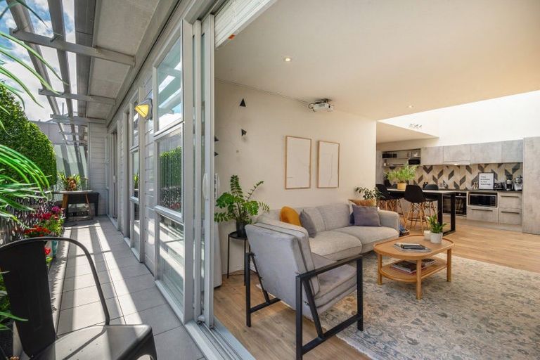 Photo of property in 1d/2 Dickens Street, Grey Lynn, Auckland, 1021