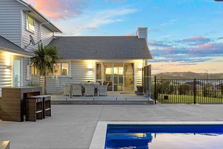 Photo of property in 16 Palm View Terrace, Gulf Harbour, Whangaparaoa, 0930