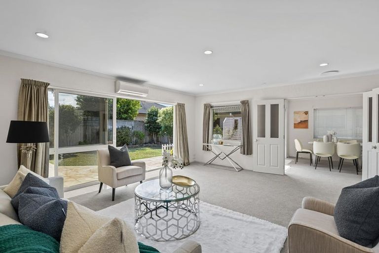 Photo of property in 12 Dan Tori Place, Orewa, 0931