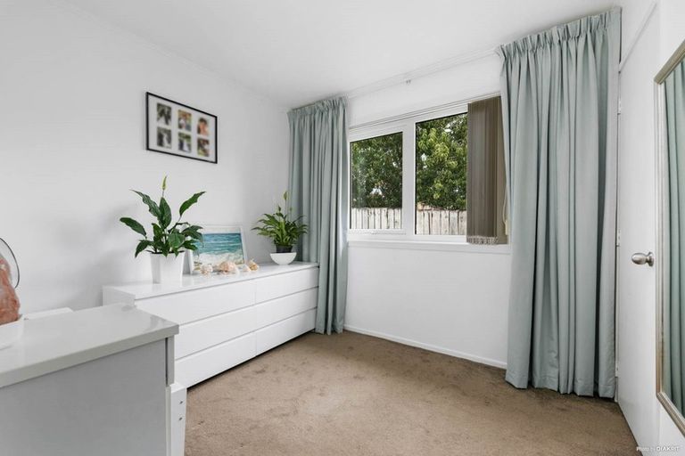 Photo of property in 4 Galilee Avenue, Red Hill, Papakura, 2110