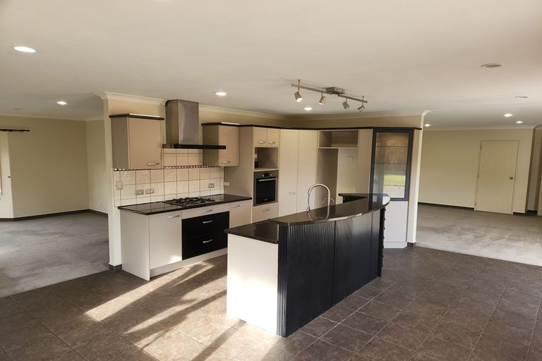 Photo of property in 170 Milne Drive, Paraparaumu, 5032