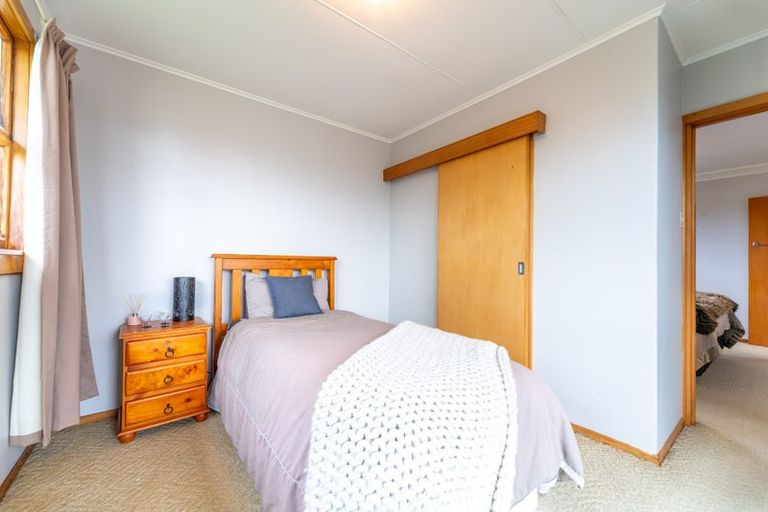 Photo of property in 21 Weston Road, Holmes Hill, Oamaru, 9401
