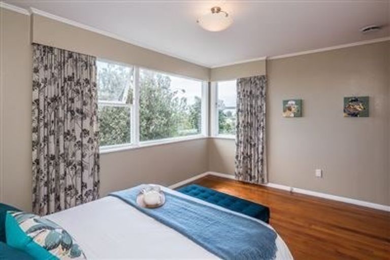 Photo of property in 12 Hillcrest Road, Raumati South, Paraparaumu, 5032