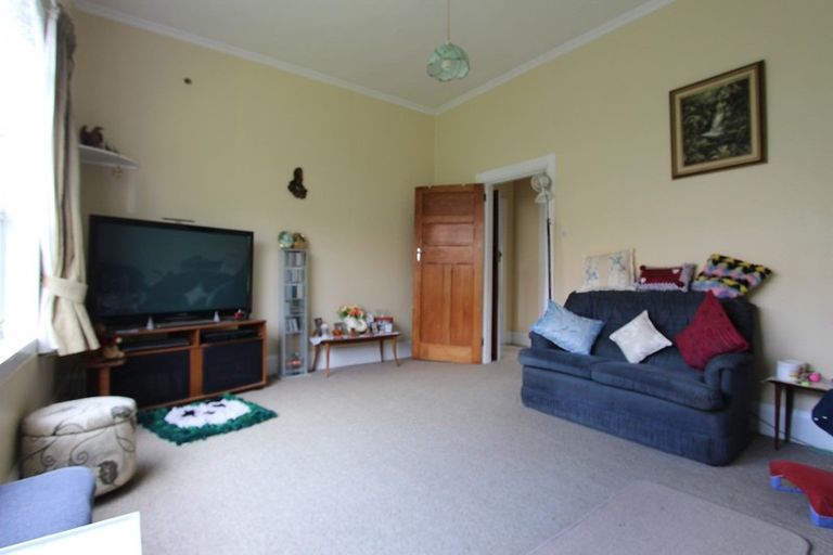 Photo of property in 22 Julia Street, Pahiatua, 4910
