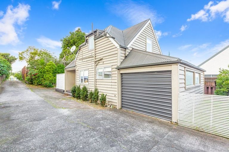 Photo of property in 2/32 Moana Avenue, Onehunga, Auckland, 1061