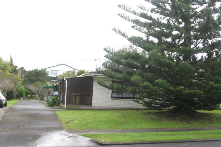 Photo of property in 2/10 Marriott Road, Pakuranga, Auckland, 2010