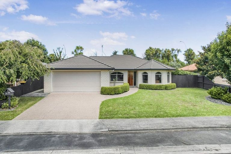 Photo of property in 70 Nielsen Gardens, Rototuna, Hamilton, 3210