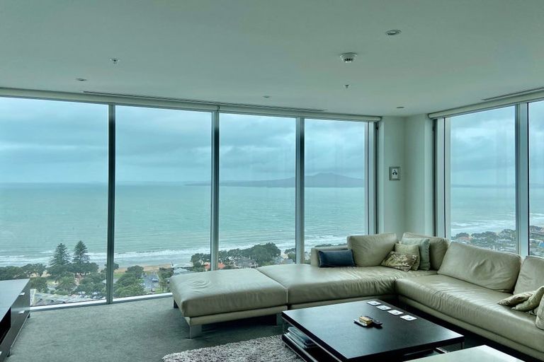 Photo of property in Sentinel Apartments, 2302/3 Northcroft Street, Takapuna, Auckland, 0622