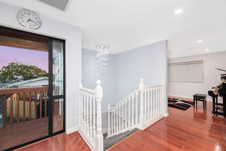 Photo of property in 13a Pomaria Road, Henderson, Auckland, 0610