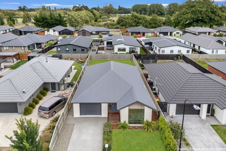 Photo of property in 26 Quinn Crescent, Woodend, 7610