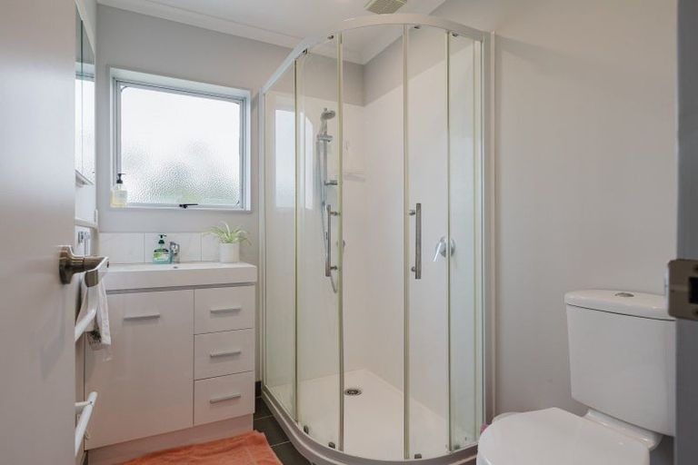 Photo of property in 73 Herbert Avenue, Cloverlea, Palmerston North, 4412