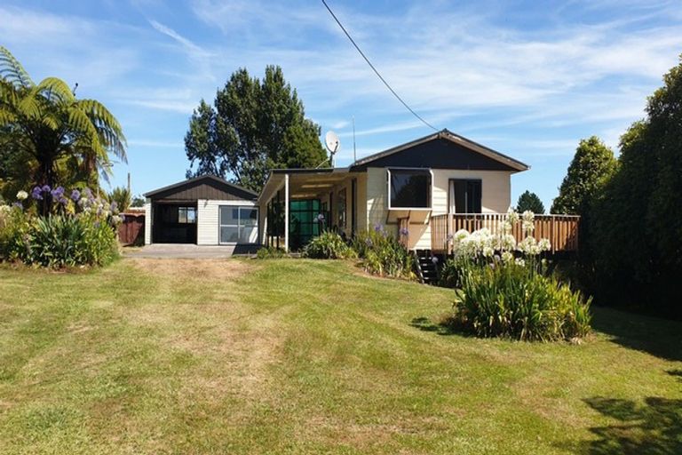 Photo of property in 766 Kaka Road, Okoki, Urenui, 4375