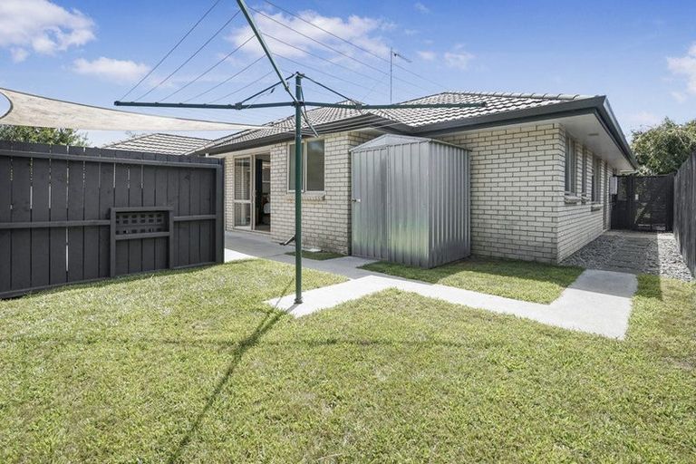 Photo of property in 70 Nielsen Gardens, Rototuna, Hamilton, 3210