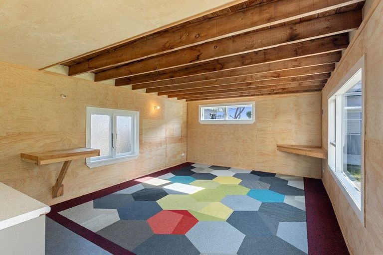 Photo of property in 40 Domain Road, Otaki, 5512