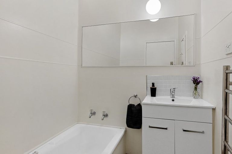 Photo of property in 6 Clinton Street, Darfield, 7510