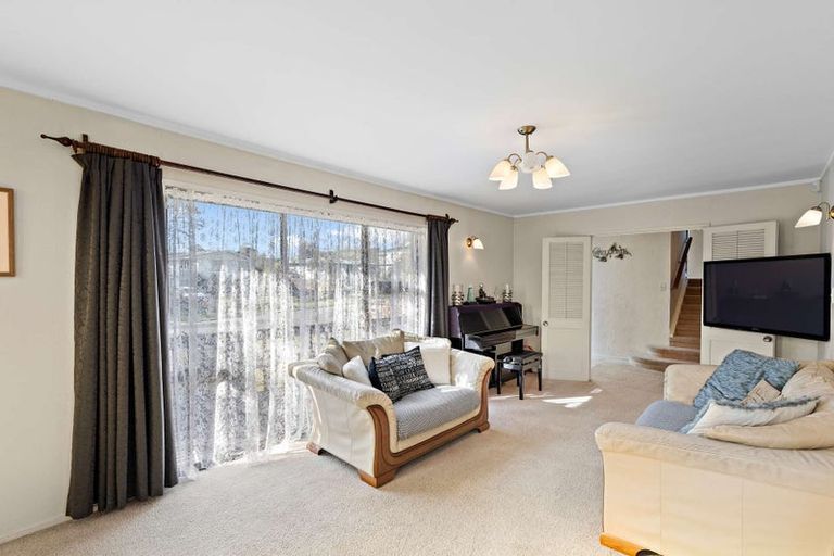 Photo of property in 67 Oreil Avenue, West Harbour, Auckland, 0618