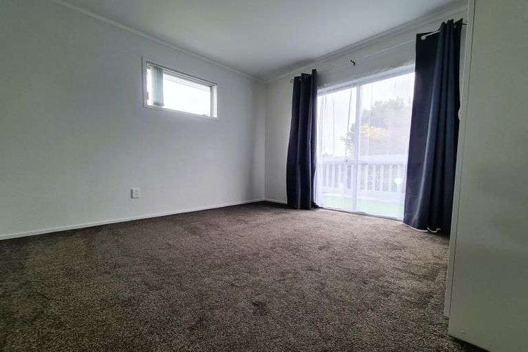 Photo of property in 10 Yarra Place, Botany Downs, Auckland, 2010