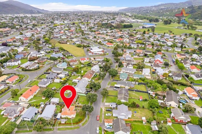 Photo of property in 38 Hunter Street, Taita, Lower Hutt, 5011