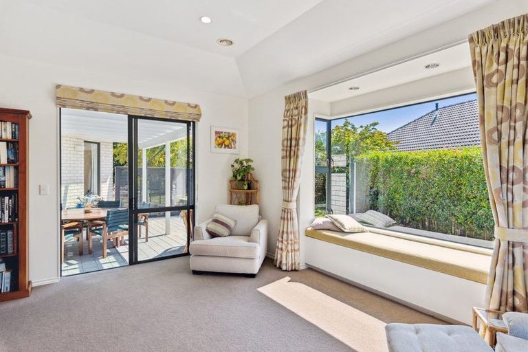 Photo of property in 4 Maple Lane, Waikanae, 5036