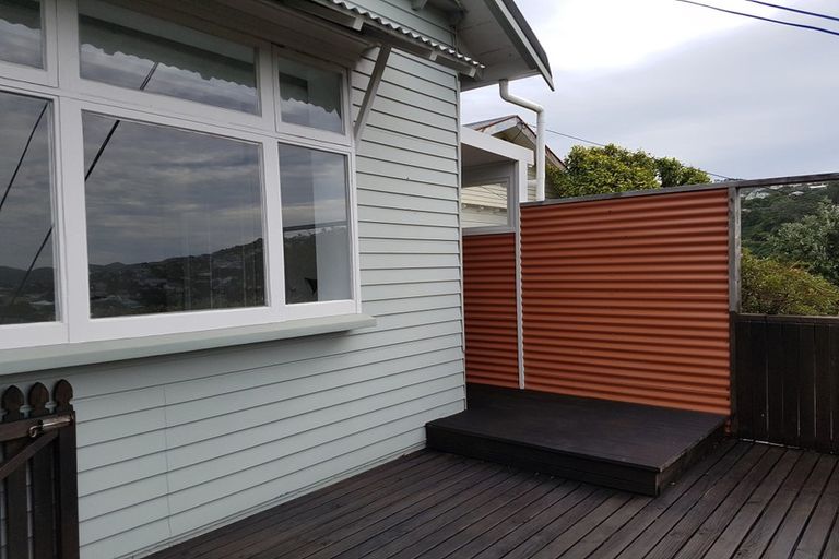 Photo of property in 17 Garfield Street, Brooklyn, Wellington, 6021