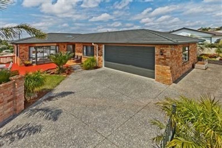 Photo of property in 9 Wentwood Place, Torbay, Auckland, 0630