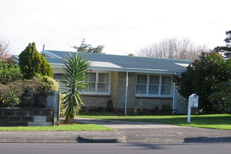 Photo of property in 56 Bleakhouse Road, Howick, Auckland, 2014