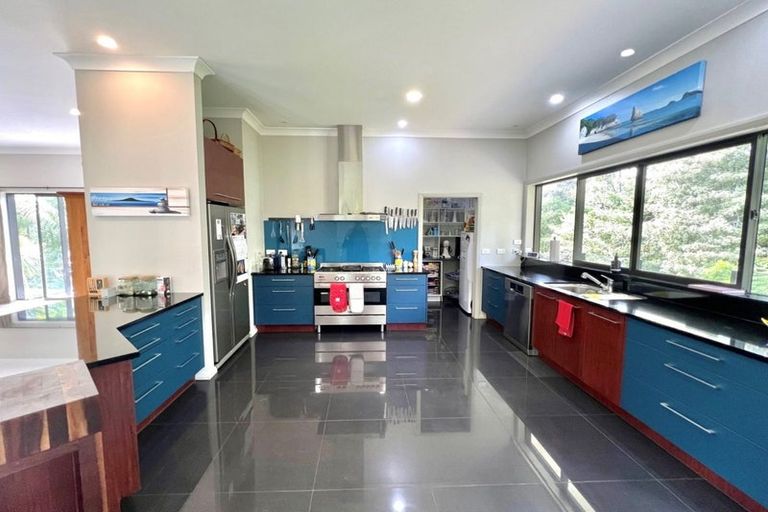 Photo of property in 77 Paremoremo Road, Lucas Heights, Auckland, 0632