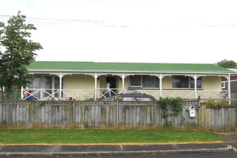 Photo of property in 17 Kealy Road, Mount Wellington, Auckland, 1062