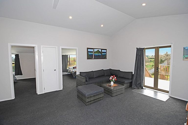 Photo of property in 17 Lupis Way, Kaiwaka, 0573