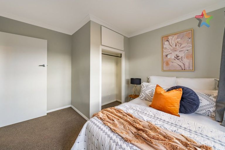 Photo of property in 24 Wainuiomata Road, Wainuiomata, Lower Hutt, 5014