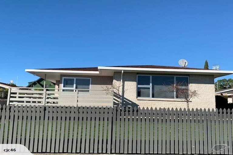 Photo of property in 80a Te Mata Road, Havelock North, 4130
