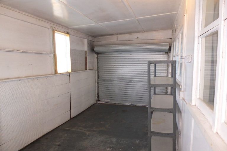 Photo of property in 27 Roore Street, Foxton Beach, Foxton, 4815