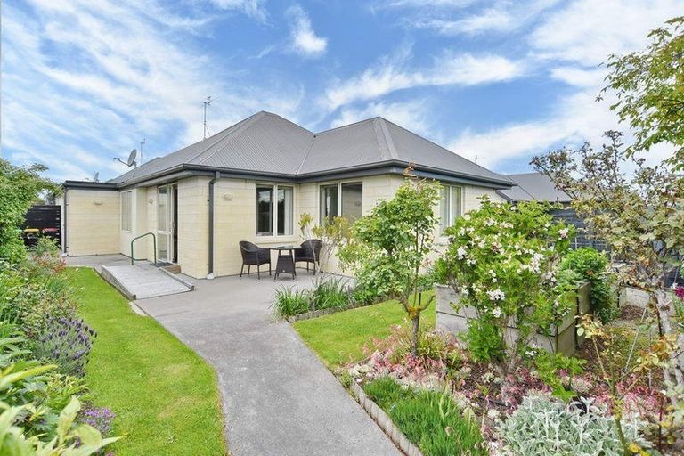 Photo of property in 8/26 Victoria Street, Rangiora, 7400
