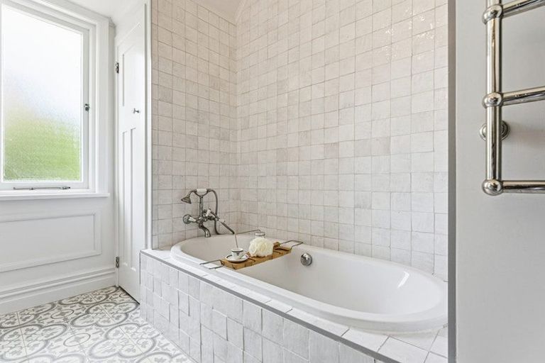 Photo of property in 4 Kent Road, Saint Johns Hill, Whanganui, 4501