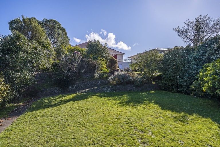 Photo of property in 14 Francis Road, Paraparaumu Beach, Paraparaumu, 5032