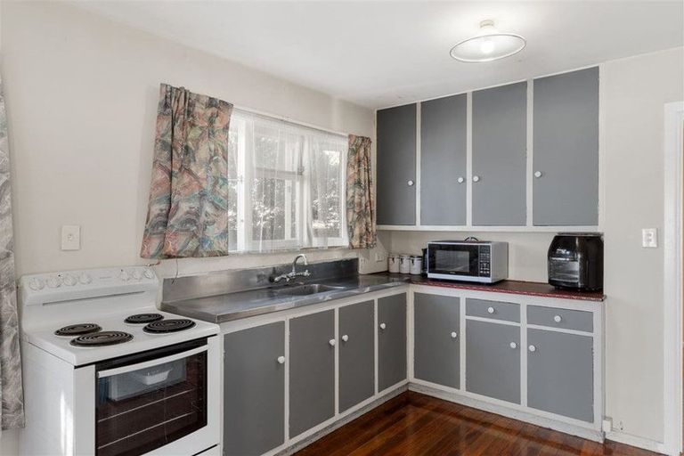 Photo of property in 50 Lyndhurst Crescent, Aranui, Christchurch, 8061