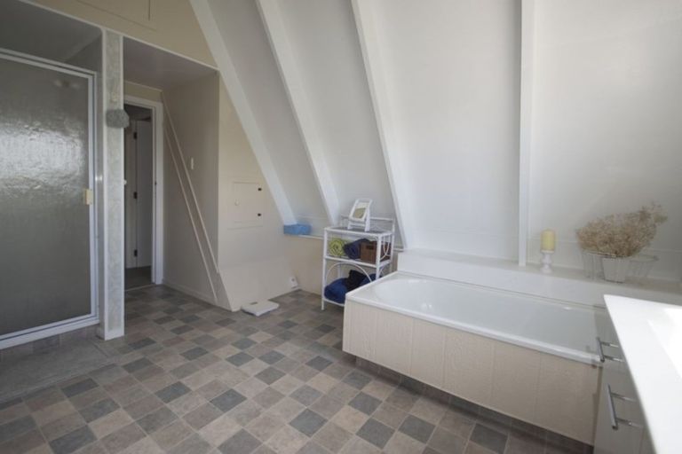 Photo of property in 120 Summerleaze Road, Pareora West, Timaru, 7971